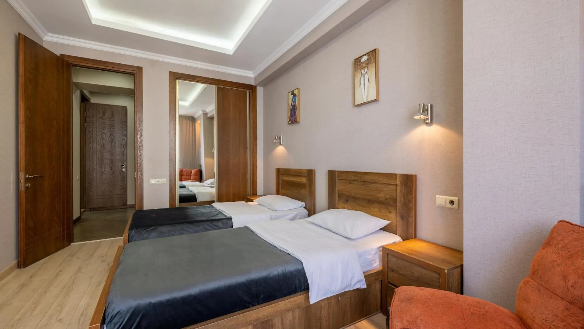 Fancy Apartment In The Center Of Τυφλίδα
